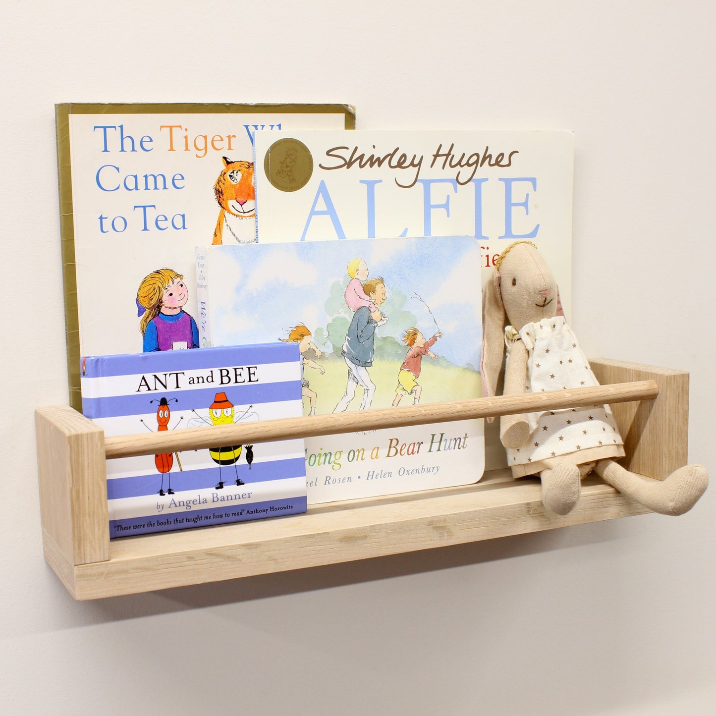 Children's Nursery Bookshelf, 4 colours.