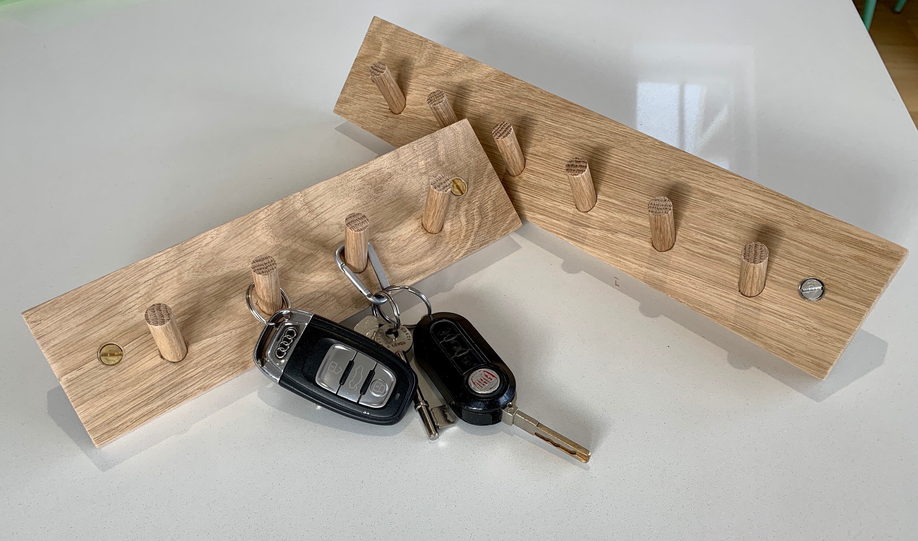 Oak peg key hook key holder. Robin Grace